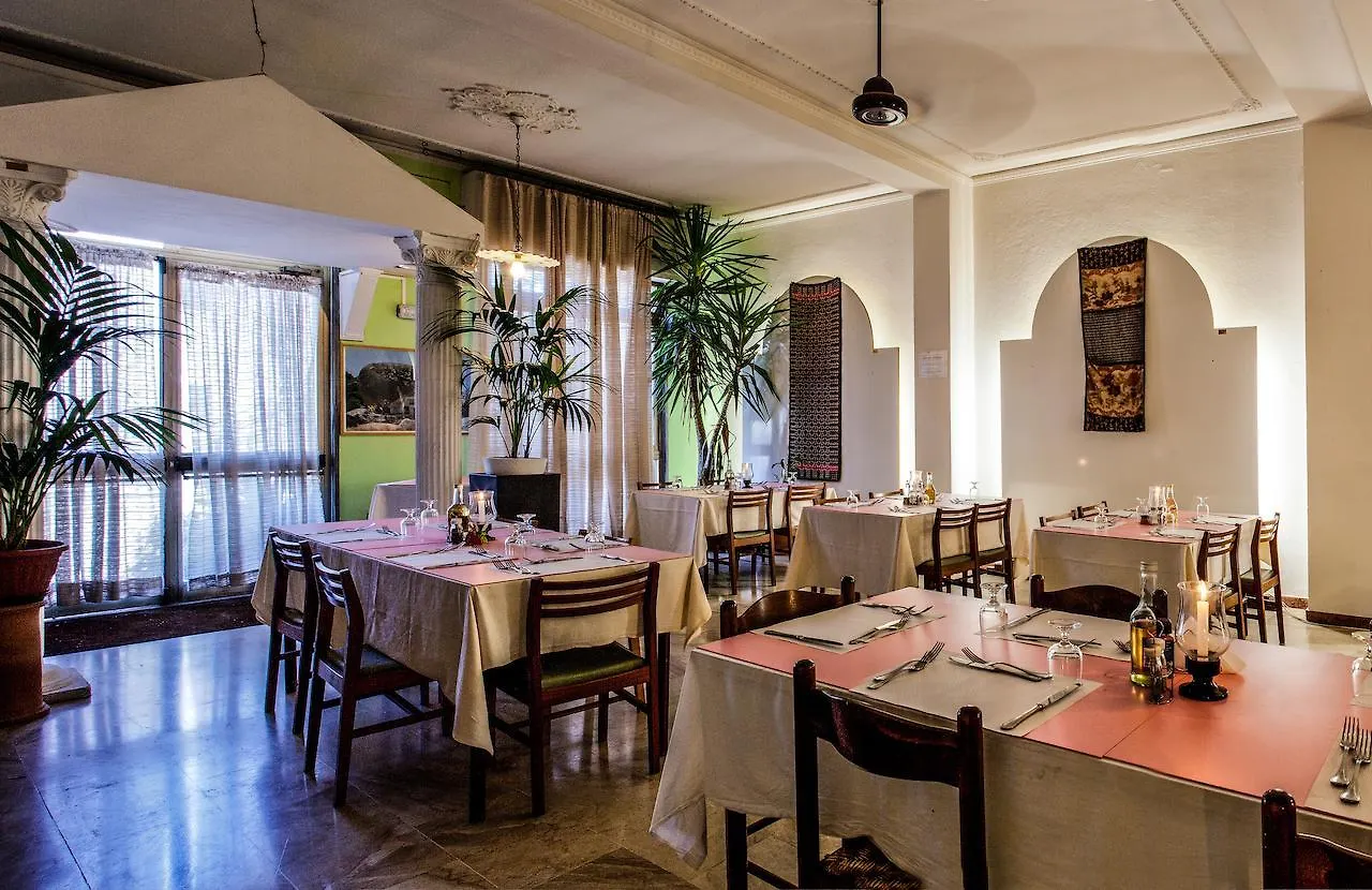 Hotel Villarosa Con Vespa Rent Sarroch Italy